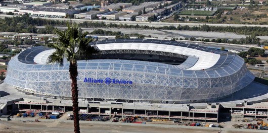 Le stade Allianz Riviera de Nice, en 2013. La maison des Venturino-Carabalona se trouve sur le tracé d'une route devant relier le stade au front de mer pour l'Euro 2016.@ Eric Gaillard / REUTERS Droits réservés