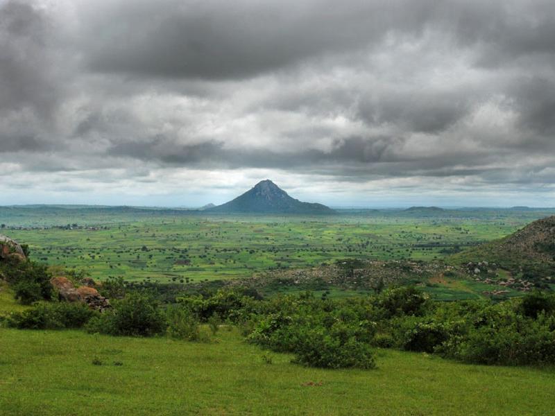 10_travel to Zomba 049_rain cloudds over Malawi.jpg