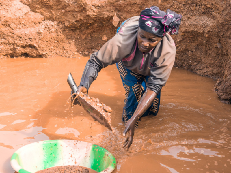 Artisanal mining Land-Links.org